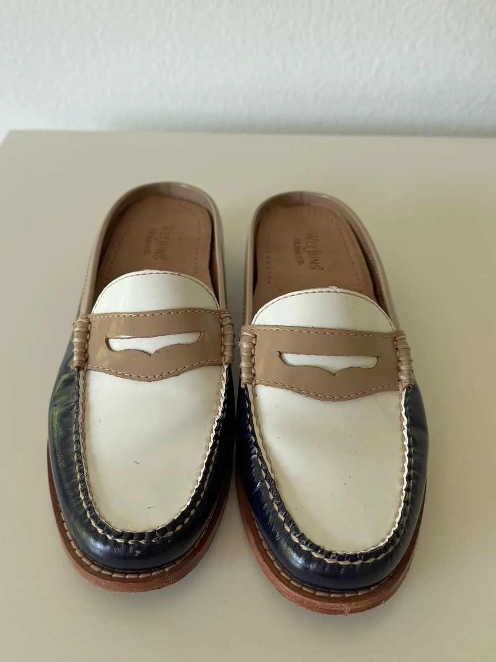 G.H. Bass & Co. Weejuns Tri-Color Diane Penny Slides, White, Tan & Navy 5.5 - Picture 4 of 10